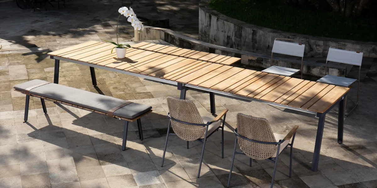 Outdoor Dining Tables