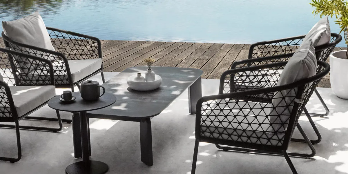 Outdoor Cocktail & Coffee Tables