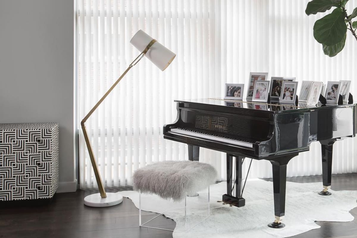 Grand piano store floor lamp