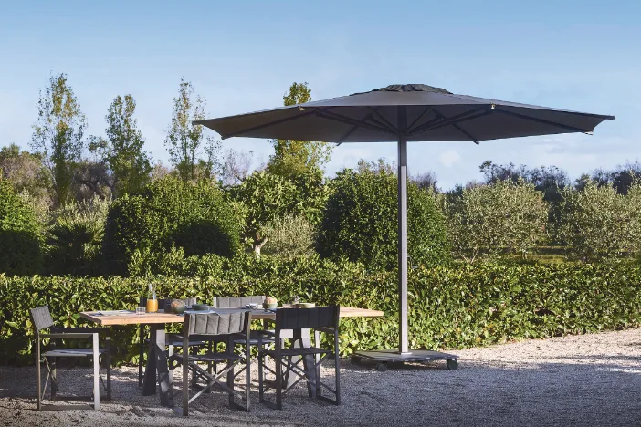 Backyard Umbrella Ideas - Versatile - Large Canopy