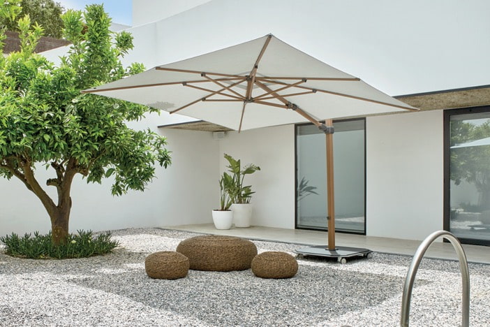 What is a cantilever umbrella - Stylish & modern